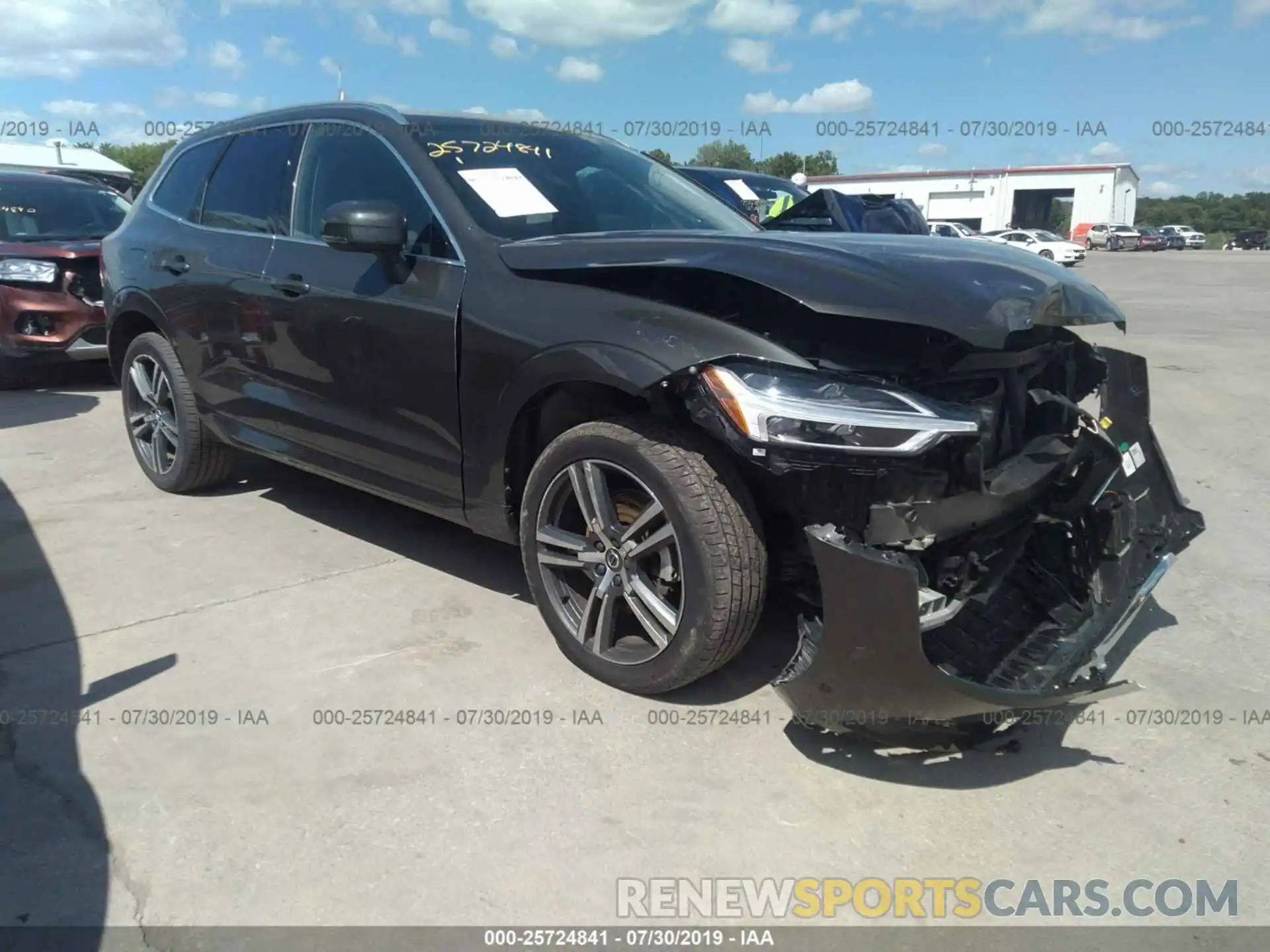 1 Photograph of a damaged car LYV102RKXKB184017 VOLVO XC60 2019