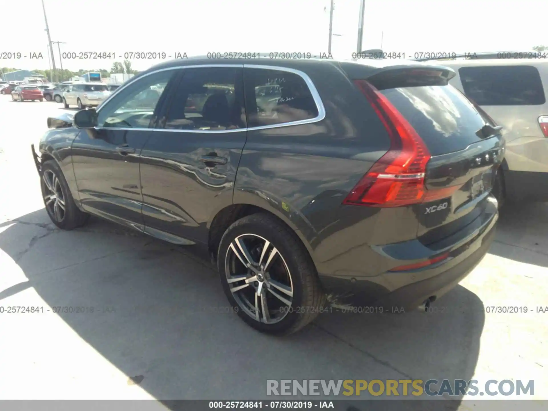 3 Photograph of a damaged car LYV102RKXKB184017 VOLVO XC60 2019