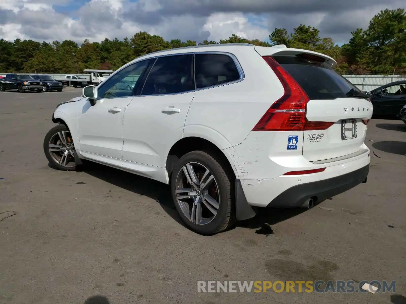 3 Photograph of a damaged car LYV102RKXKB200393 VOLVO XC60 2019