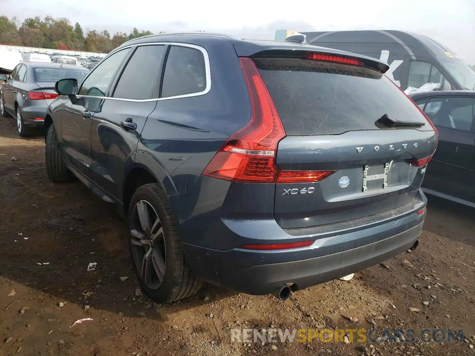 3 Photograph of a damaged car LYV102RKXKB288927 VOLVO XC60 2019