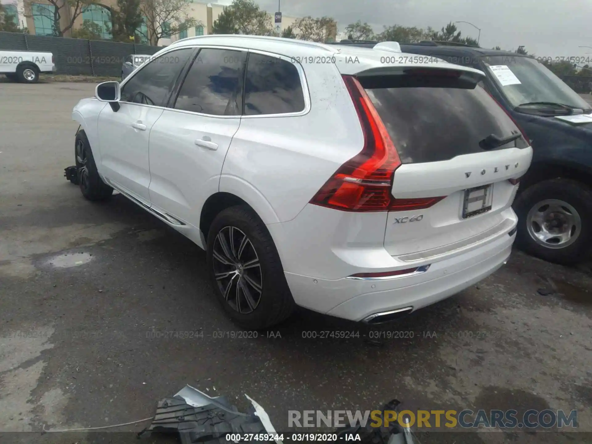 3 Photograph of a damaged car LYV102RL0KB205143 VOLVO XC60 2019