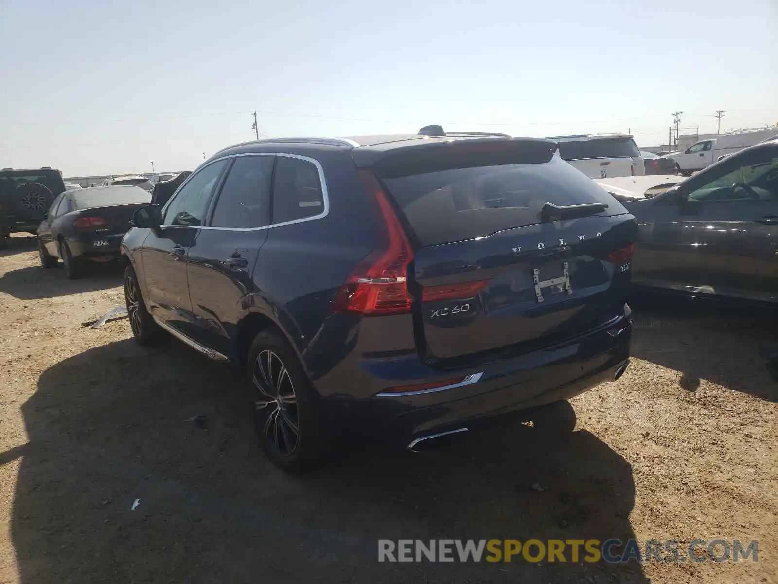 3 Photograph of a damaged car LYV102RL0KB237767 VOLVO XC60 2019