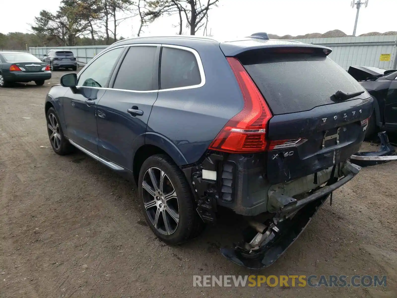 3 Photograph of a damaged car LYV102RL1KB297735 VOLVO XC60 2019