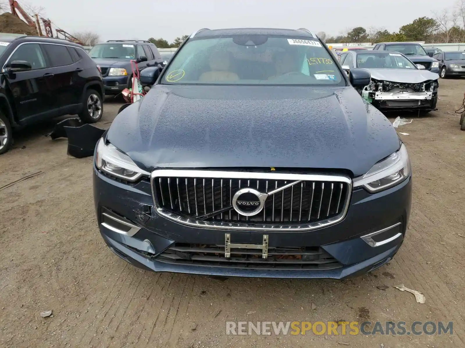 9 Photograph of a damaged car LYV102RL1KB297735 VOLVO XC60 2019