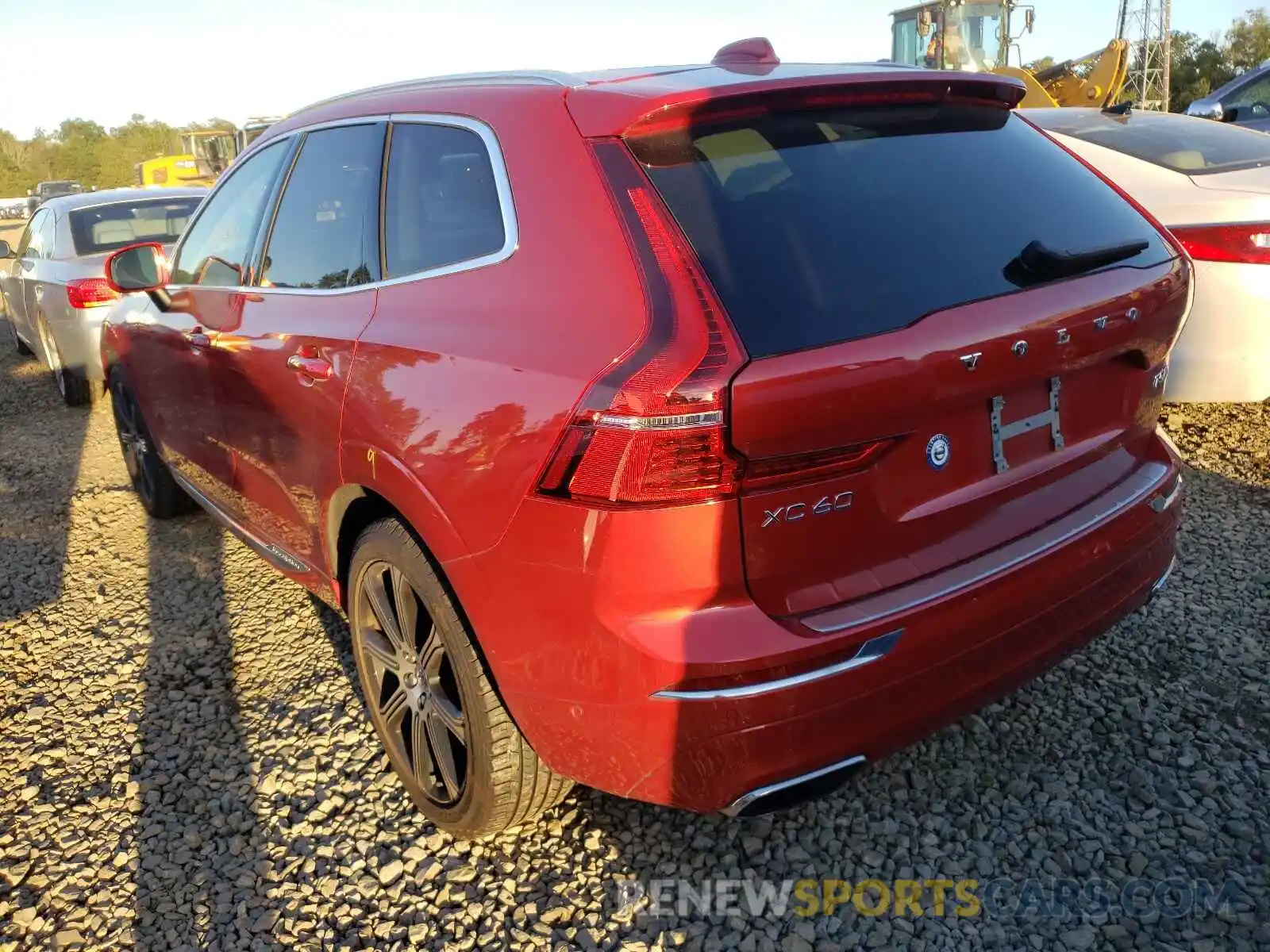 3 Photograph of a damaged car LYV102RL2KB235079 VOLVO XC60 2019