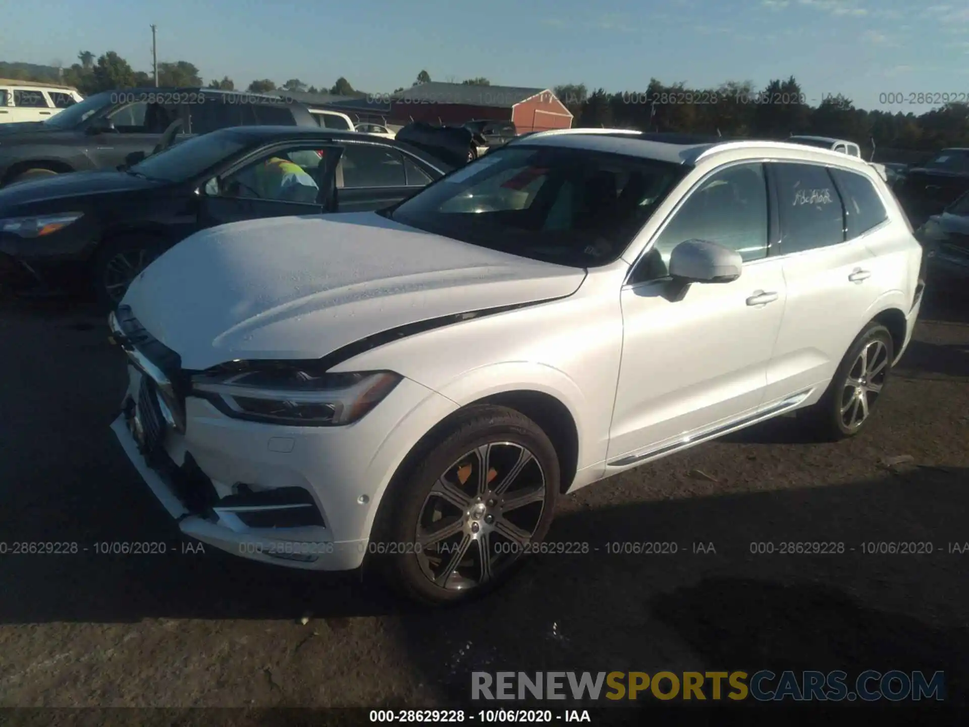 2 Photograph of a damaged car LYV102RL3KB184398 VOLVO XC60 2019