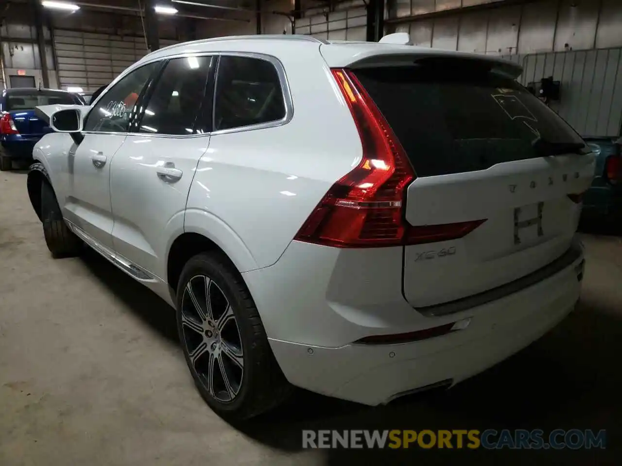 3 Photograph of a damaged car LYV102RL4KB306069 VOLVO XC60 2019