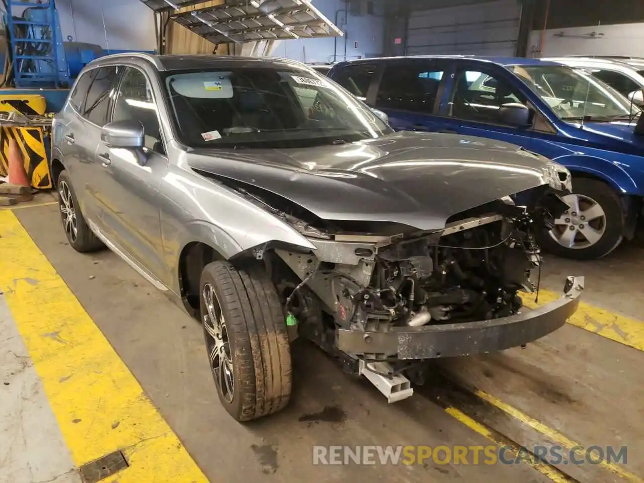 1 Photograph of a damaged car LYV102RL4KB336608 VOLVO XC60 2019