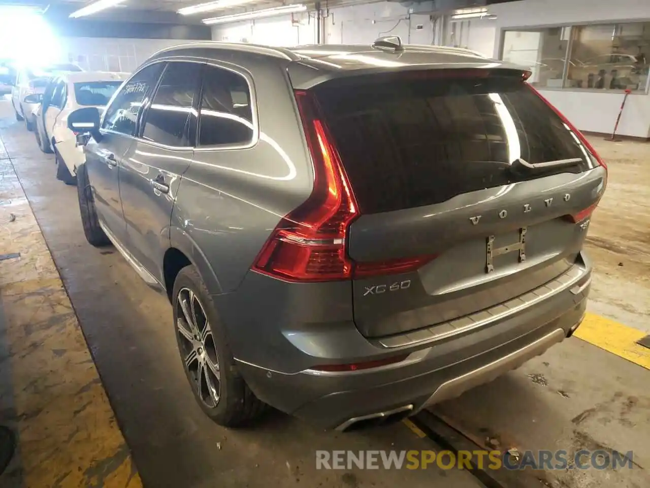 3 Photograph of a damaged car LYV102RL4KB336608 VOLVO XC60 2019