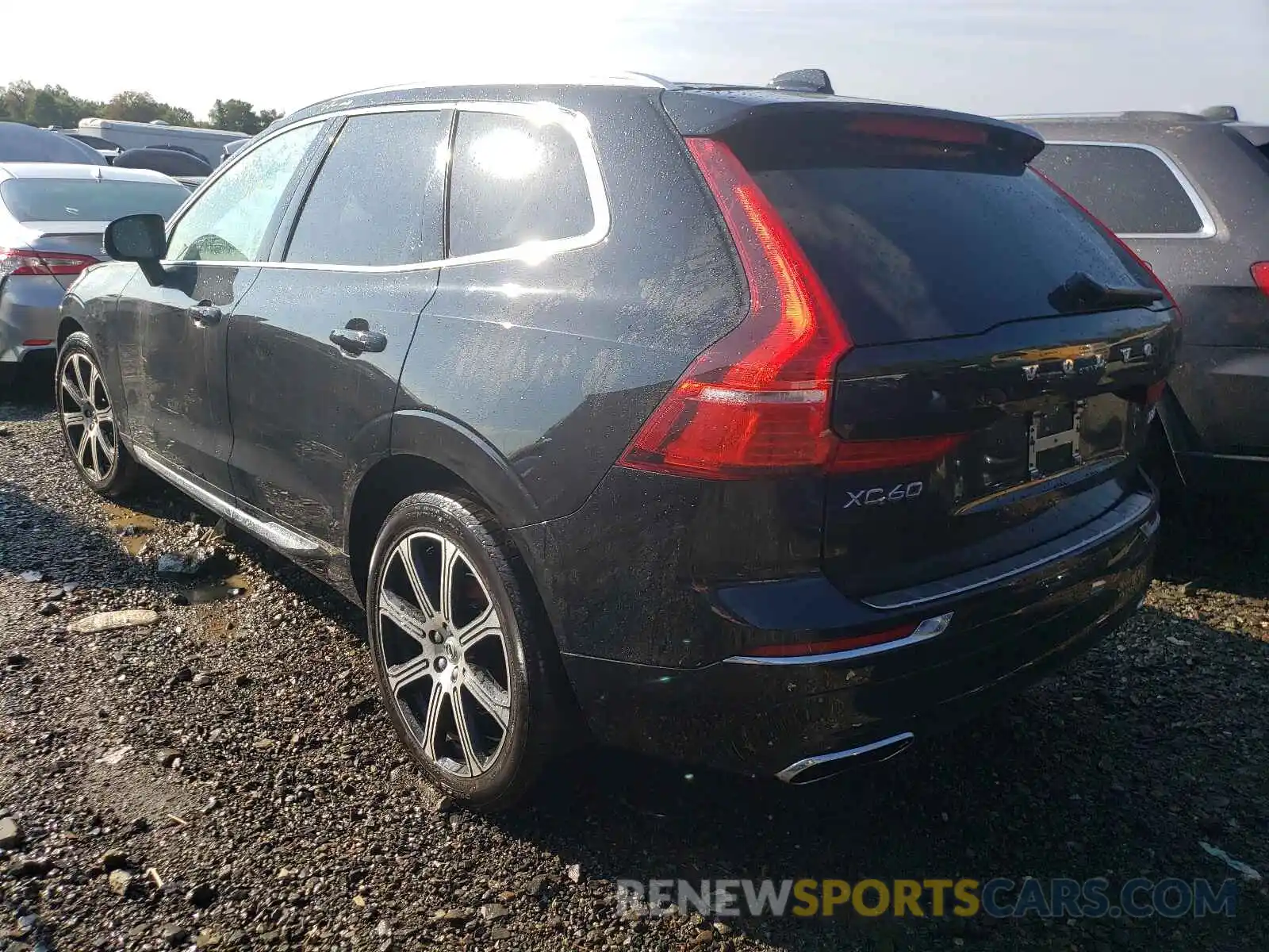 3 Photograph of a damaged car LYV102RL9KB263008 VOLVO XC60 2019