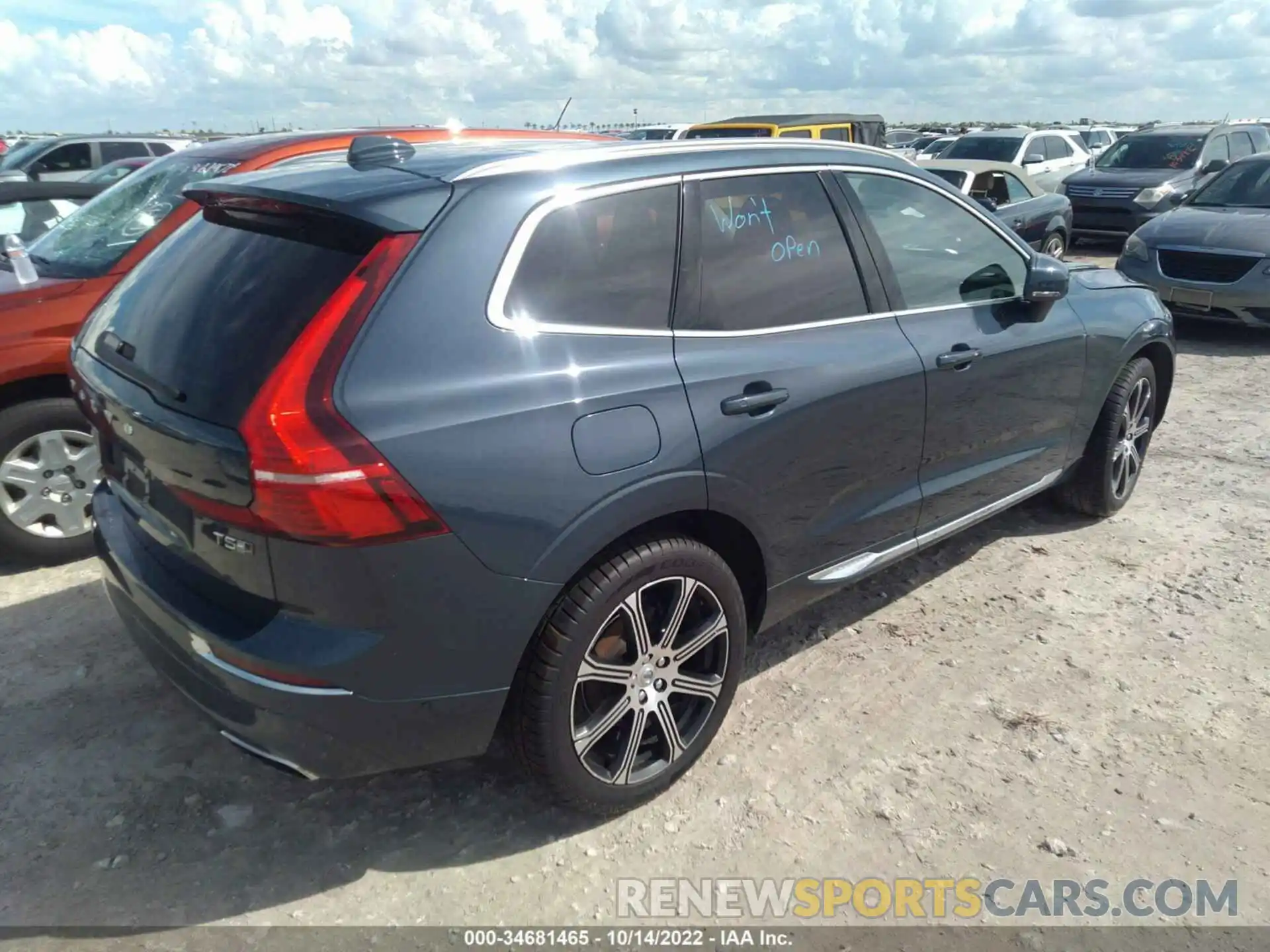 4 Фотография поврежденного автомобиля LYV102RLXKB235315 VOLVO XC60 2019