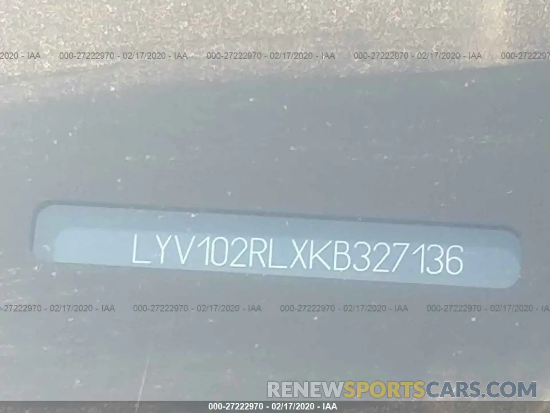 9 Photograph of a damaged car LYV102RLXKB327136 VOLVO XC60 2019