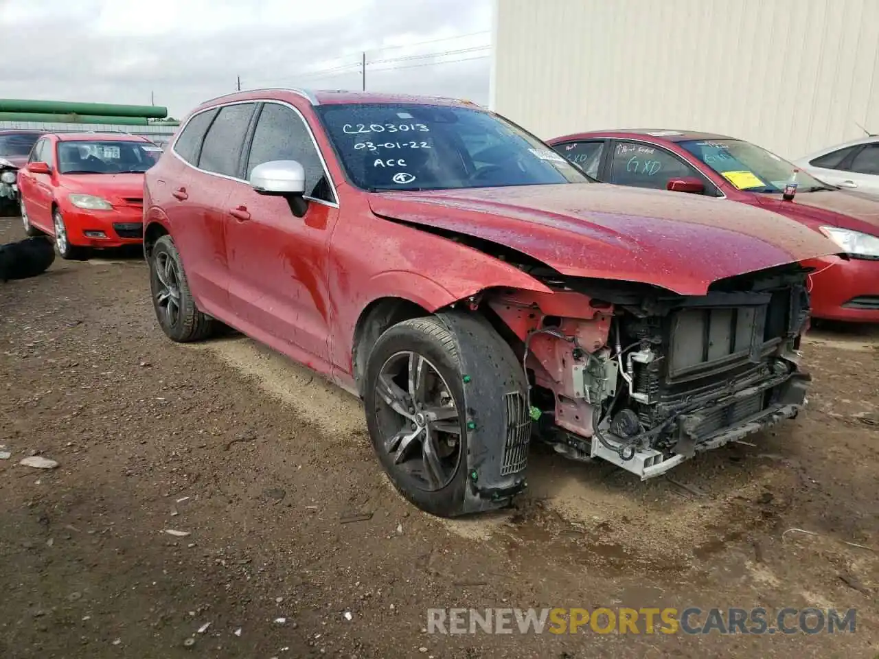 1 Photograph of a damaged car LYV102RM9KB278956 VOLVO XC60 2019