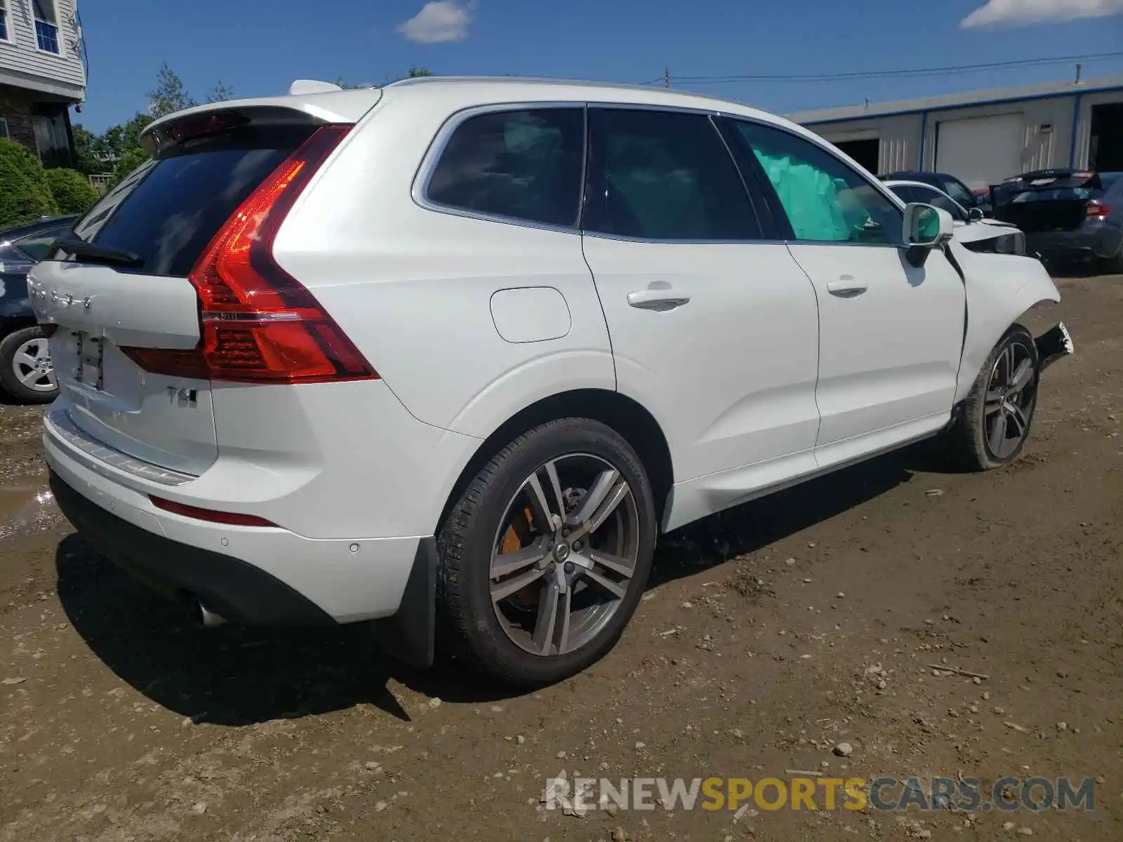 4 Photograph of a damaged car LYVA22RK1KB218999 VOLVO XC60 2019