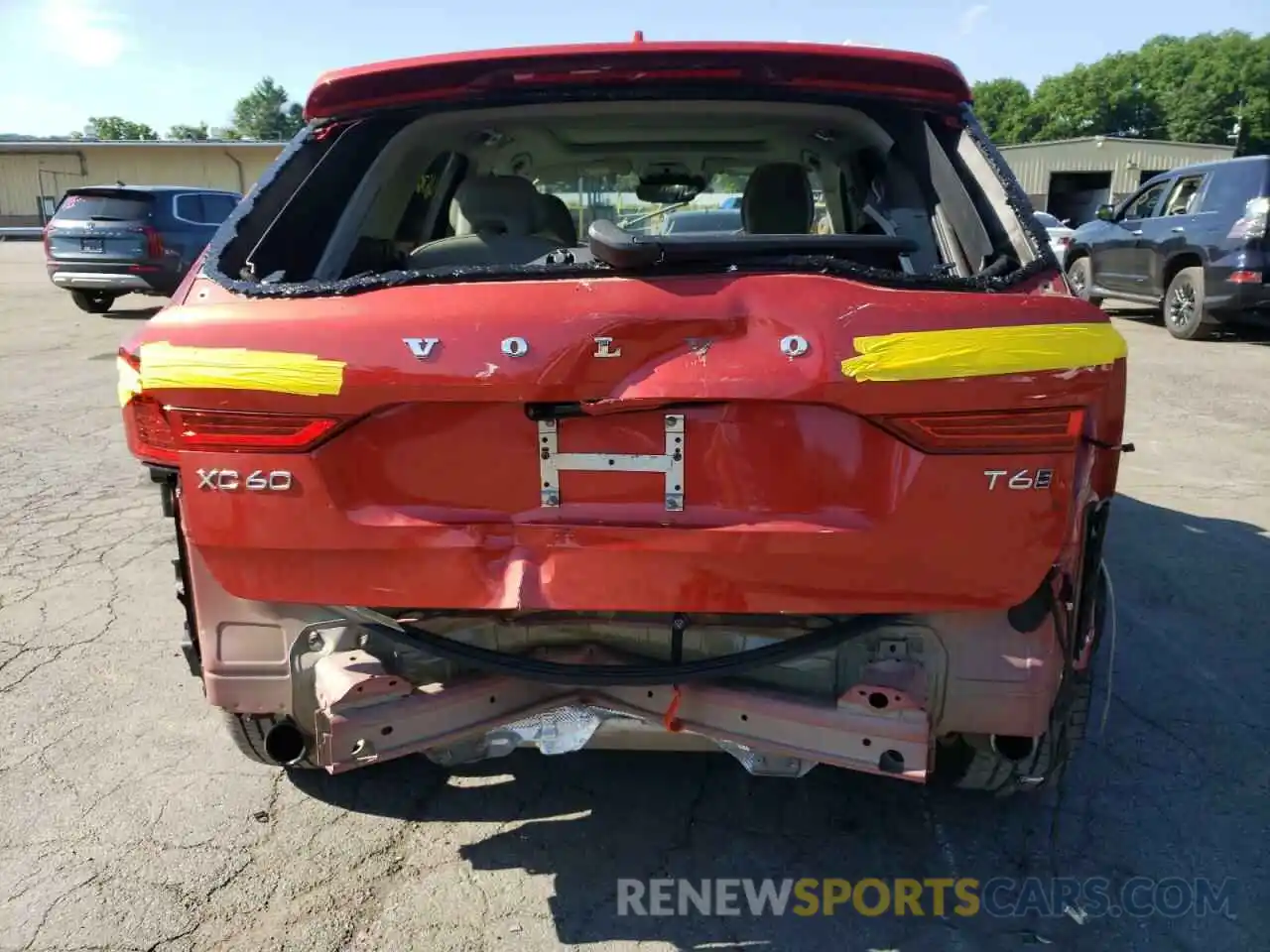 9 Photograph of a damaged car LYVA22RK1KB229923 VOLVO XC60 2019