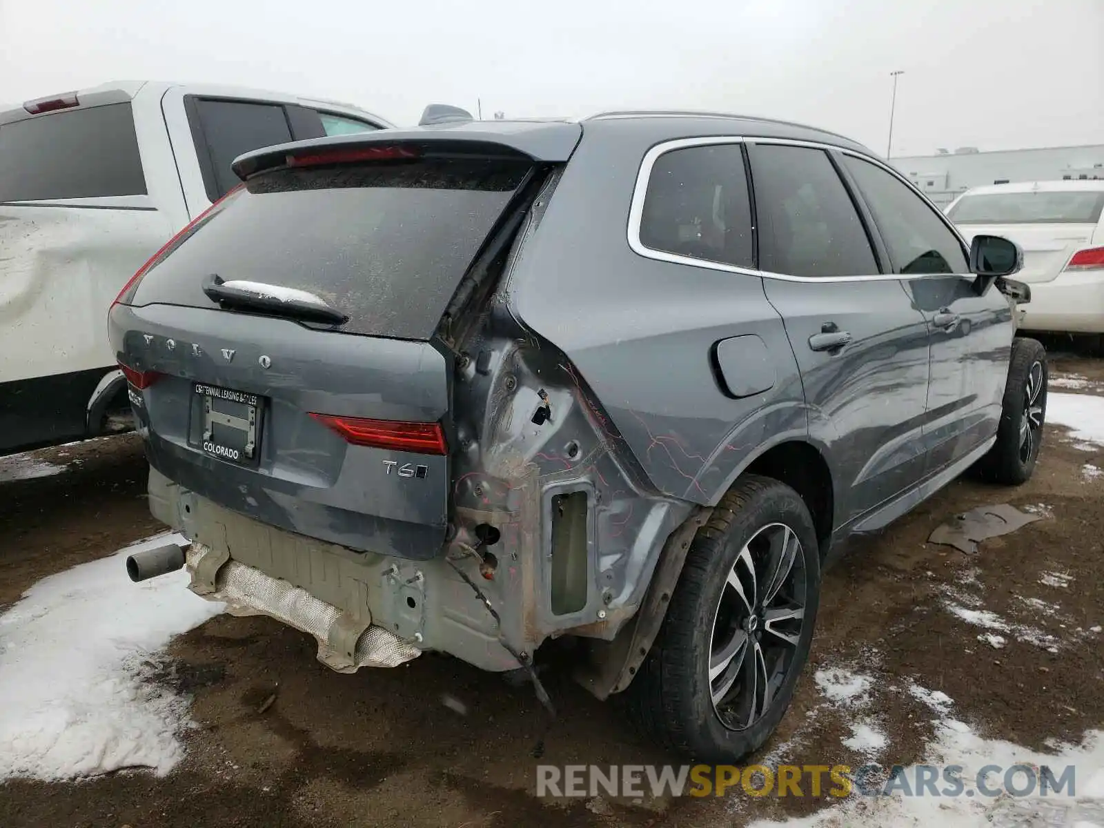 4 Photograph of a damaged car LYVA22RK3KB224383 VOLVO XC60 2019