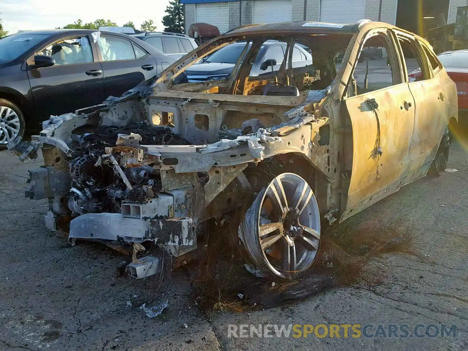 2 Photograph of a damaged car LYVA22RK4KB200917 VOLVO XC60 2019