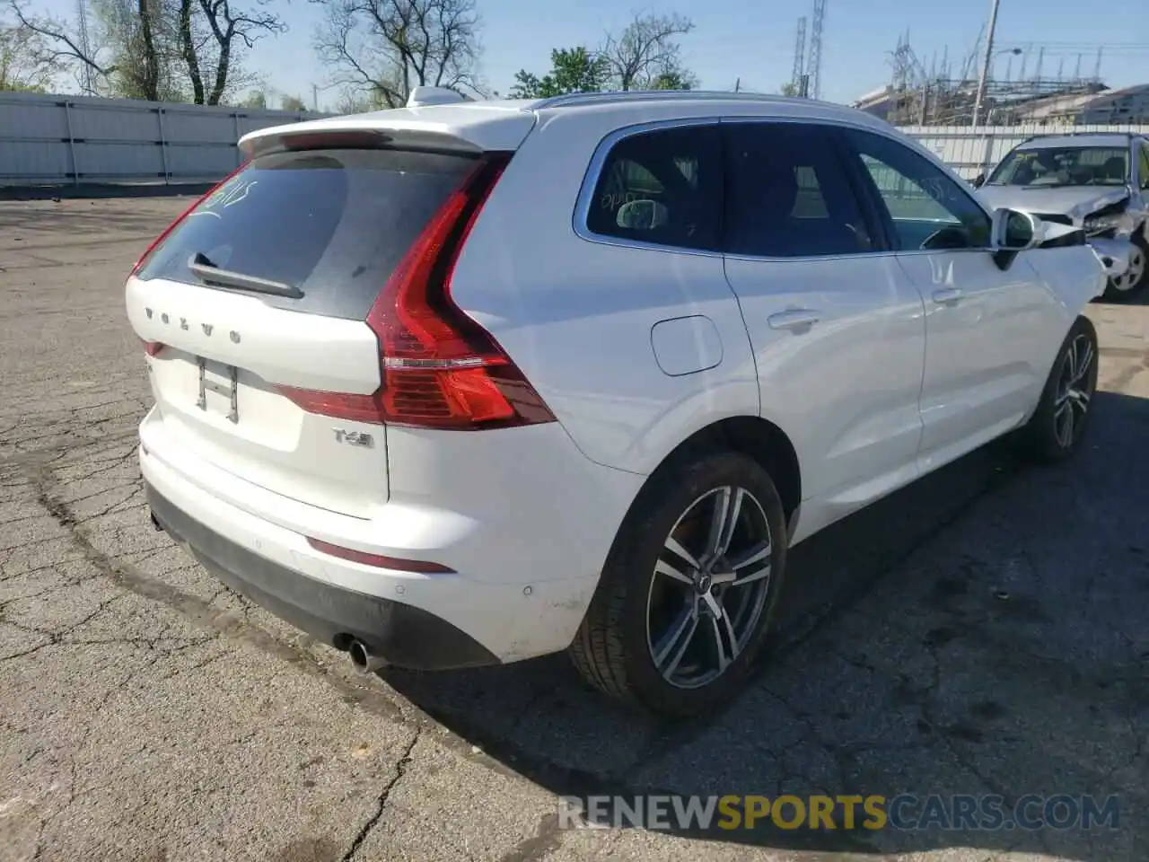 4 Фотография поврежденного автомобиля LYVA22RK6KB224328 VOLVO XC60 2019