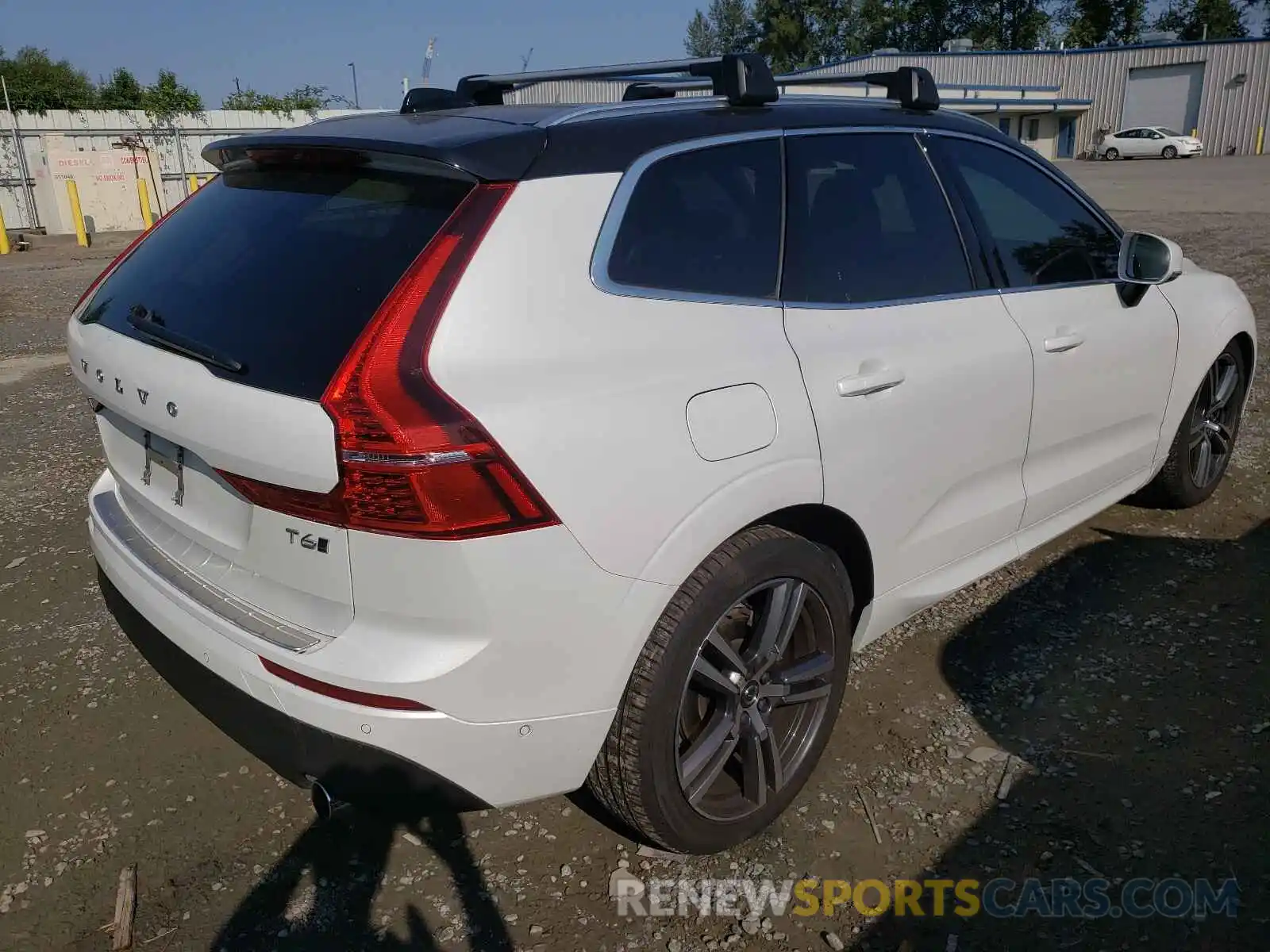 4 Фотография поврежденного автомобиля LYVA22RK6KB230954 VOLVO XC60 2019