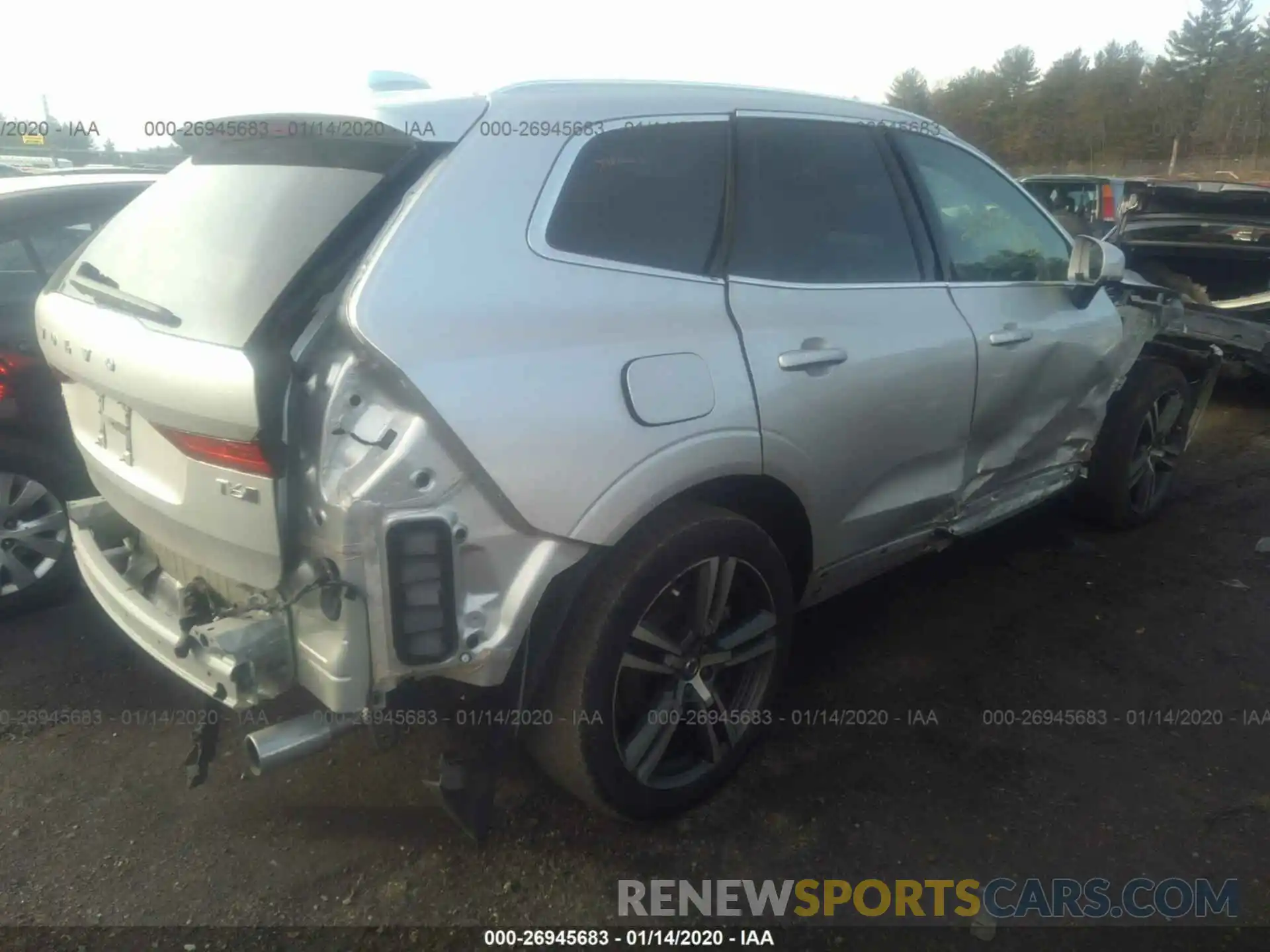 4 Photograph of a damaged car LYVA22RK8KB184222 VOLVO XC60 2019