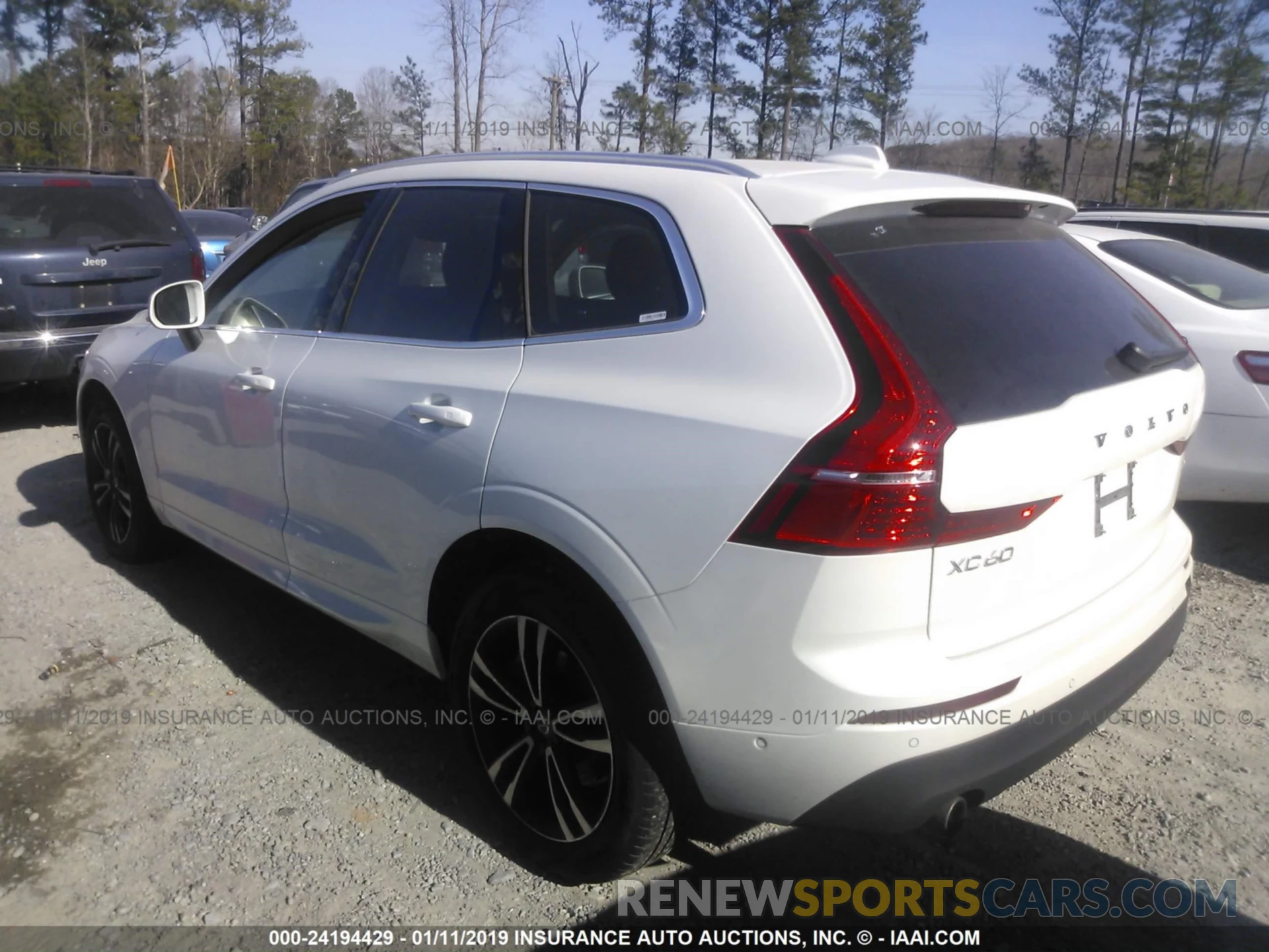 3 Photograph of a damaged car LYVA22RK8KB228512 VOLVO XC60 2019