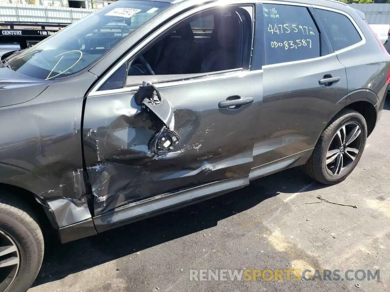 9 Photograph of a damaged car LYVA22RK9KB228258 VOLVO XC60 2019