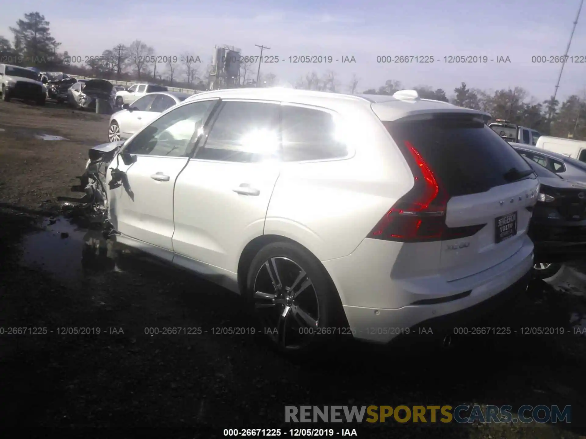 3 Photograph of a damaged car LYVA22RK9KB274706 VOLVO XC60 2019