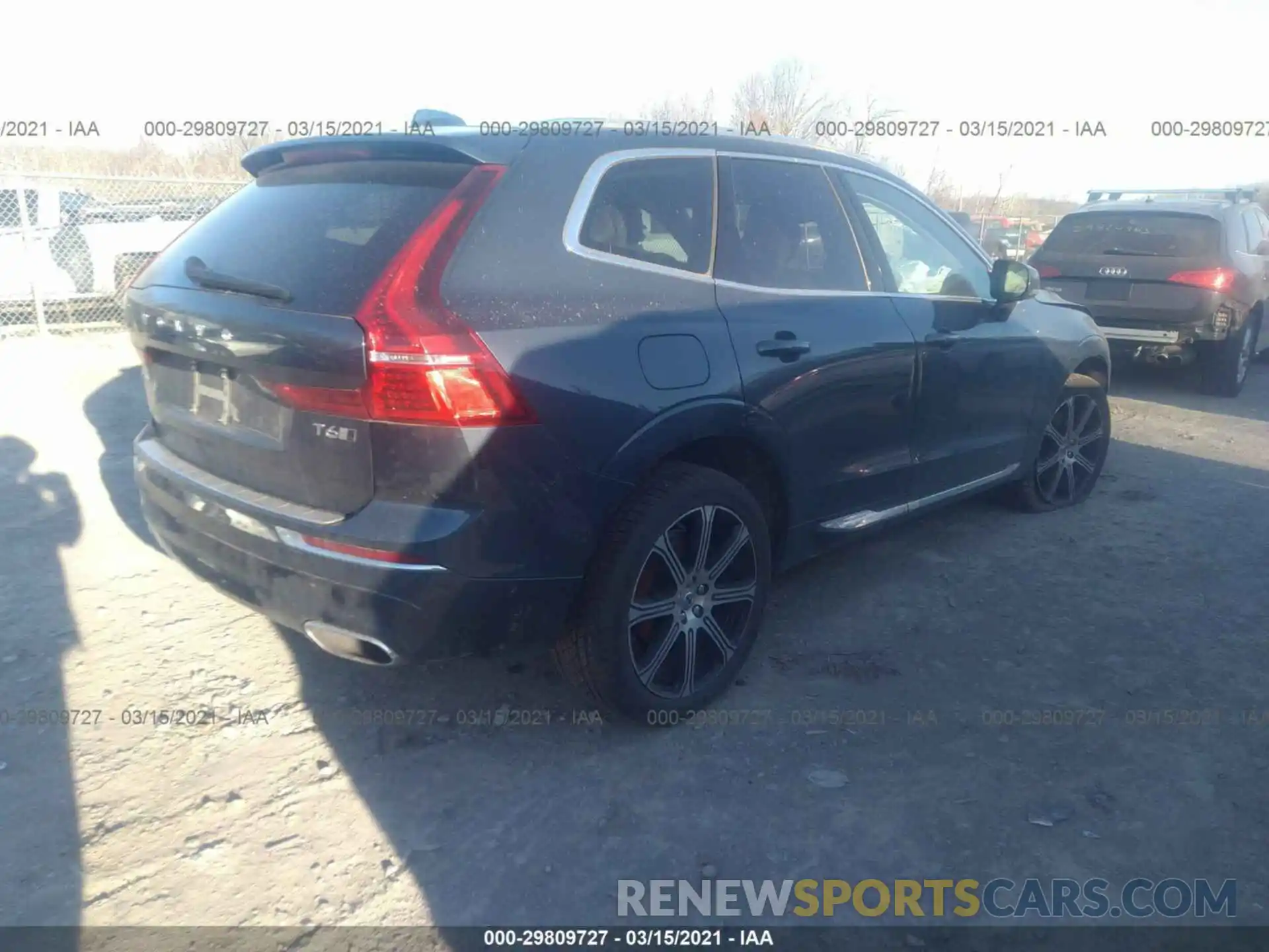 4 Фотография поврежденного автомобиля LYVA22RL2KB223329 VOLVO XC60 2019