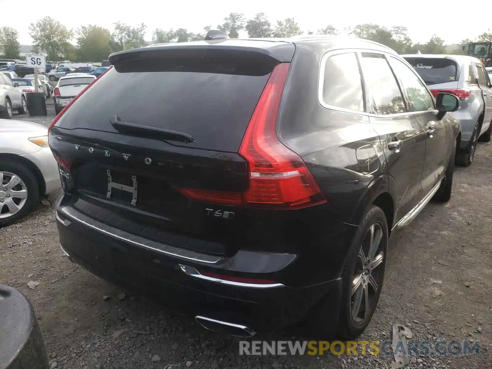 4 Photograph of a damaged car LYVA22RL3KB220598 VOLVO XC60 2019