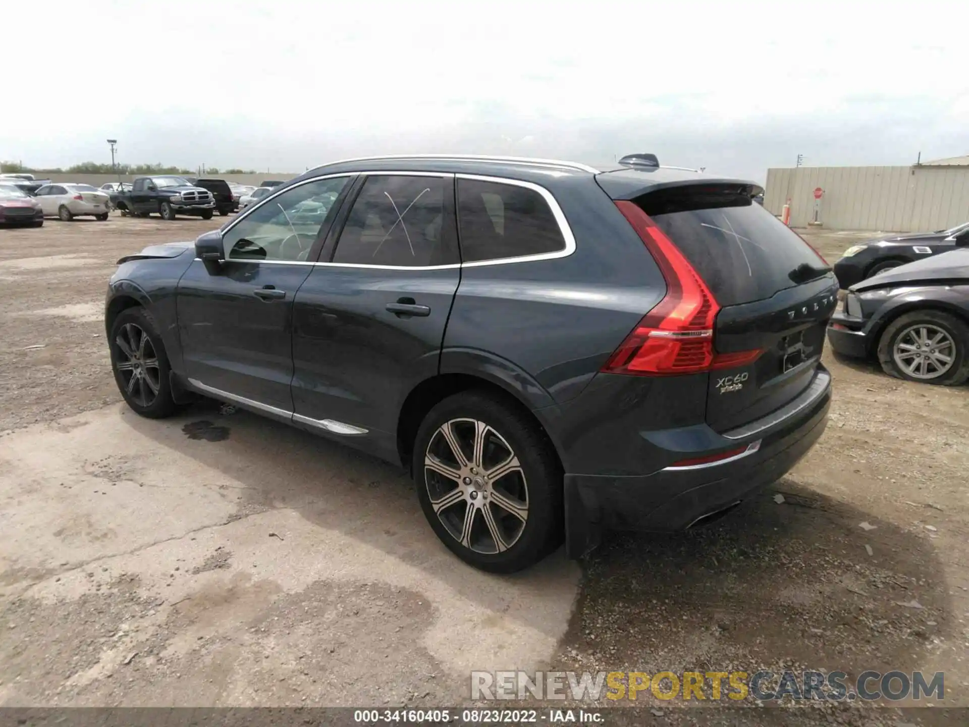 3 Photograph of a damaged car LYVA22RL4KB228421 VOLVO XC60 2019