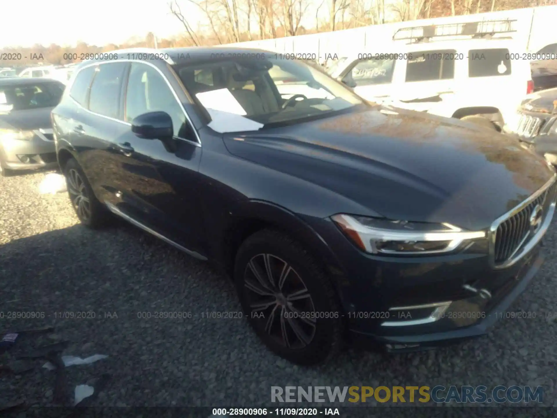 1 Photograph of a damaged car LYVA22RL9KB235526 VOLVO XC60 2019