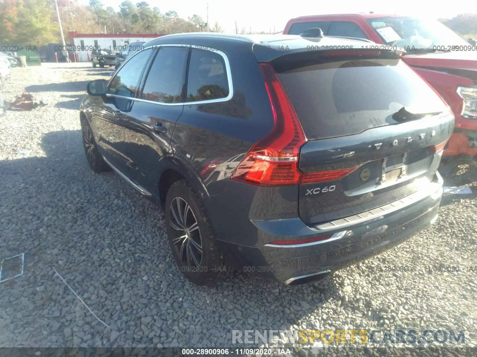 3 Photograph of a damaged car LYVA22RL9KB235526 VOLVO XC60 2019