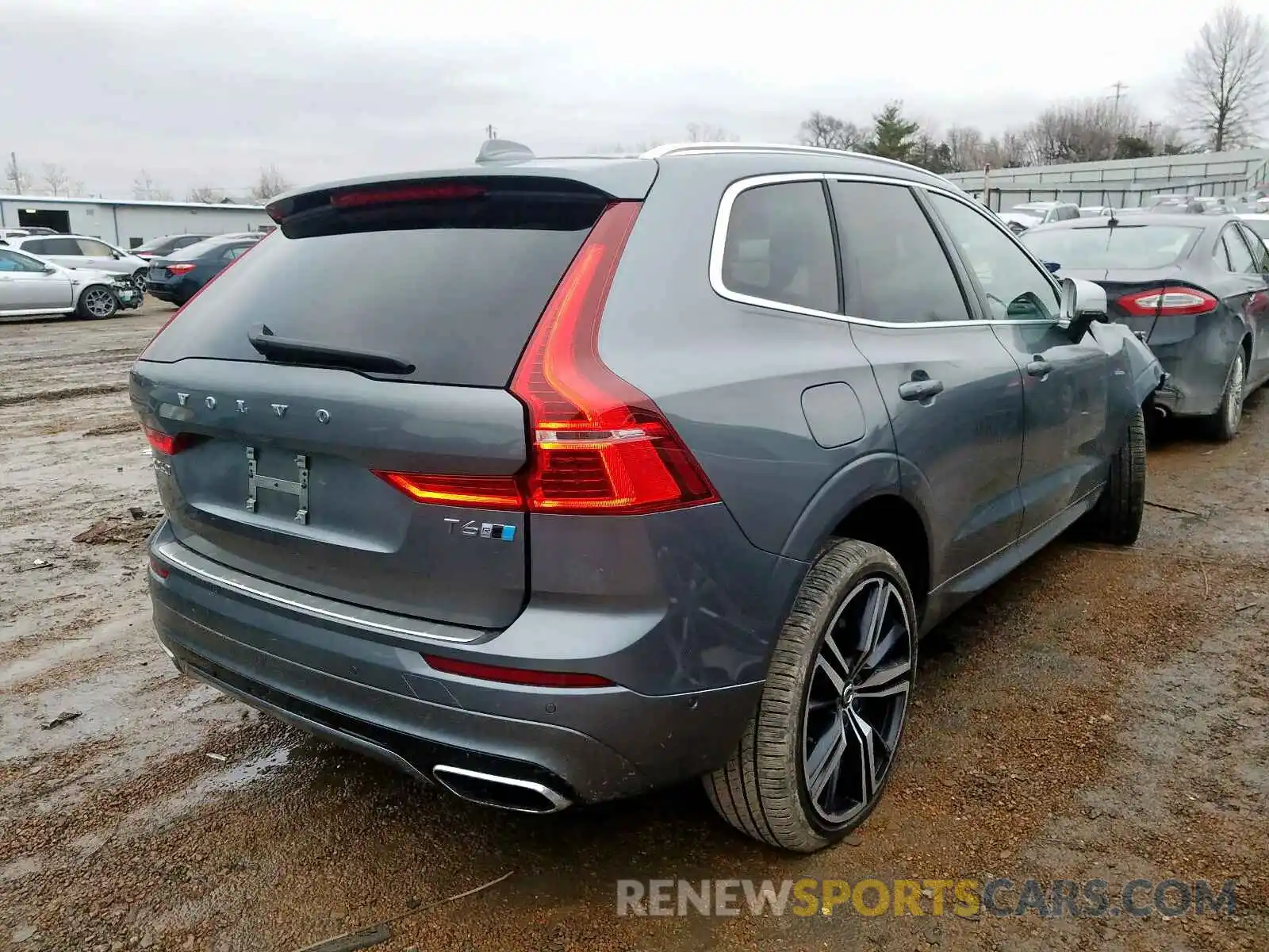 4 Фотография поврежденного автомобиля LYVA22RM3KB229603 VOLVO XC60 2019