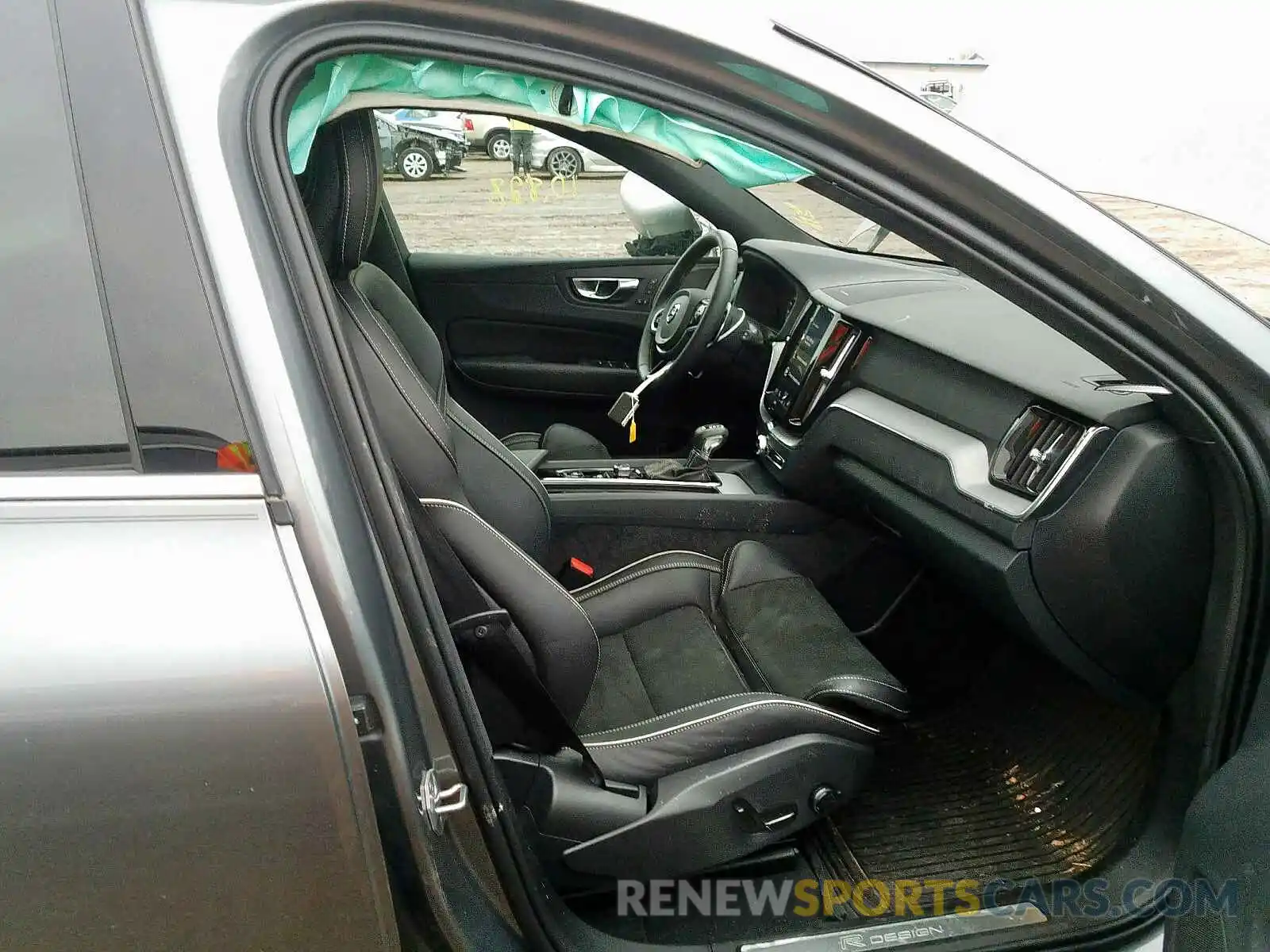 5 Photograph of a damaged car LYVA22RM3KB229603 VOLVO XC60 2019