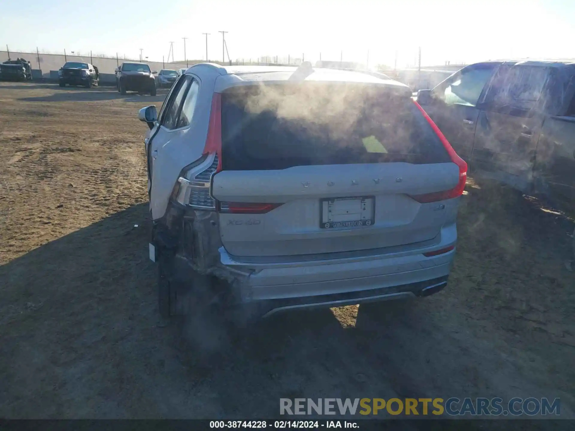 16 Photograph of a damaged car LYVA22RM3KB315946 VOLVO XC60 2019