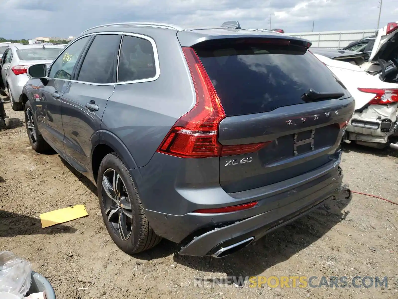 3 Фотография поврежденного автомобиля LYVA22RM5KB224323 VOLVO XC60 2019