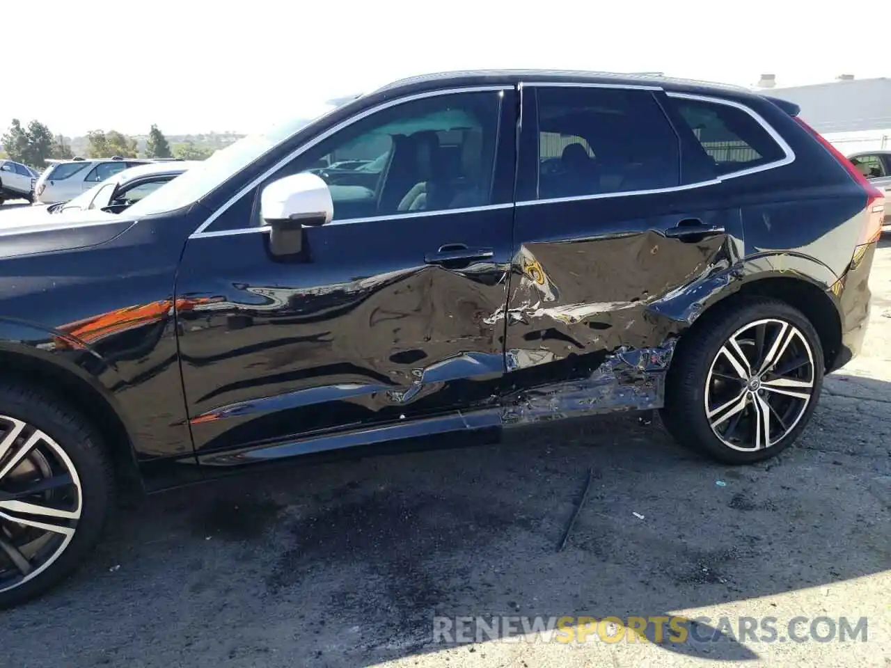 9 Photograph of a damaged car LYVA22RM8KB229659 VOLVO XC60 2019