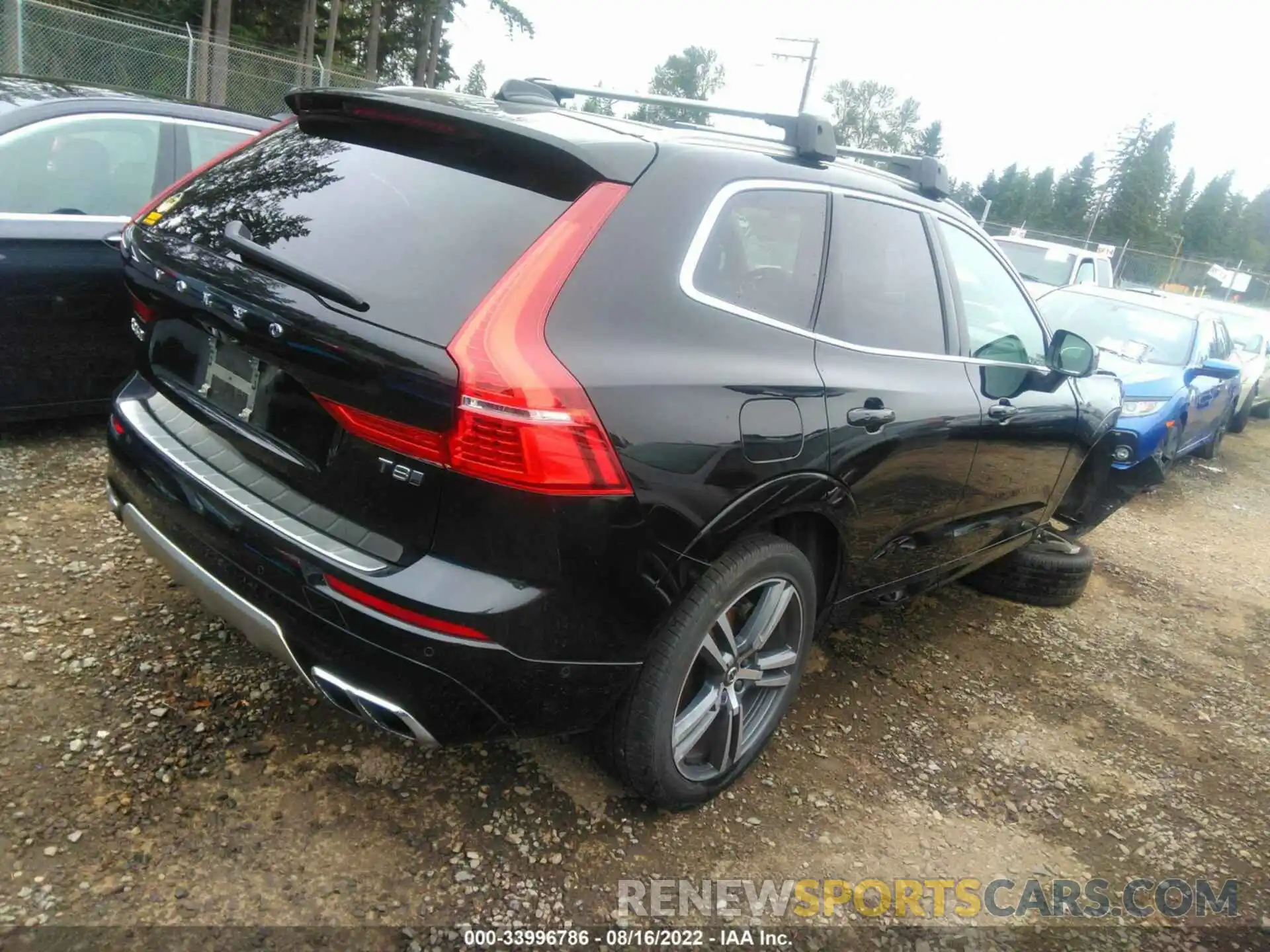 4 Photograph of a damaged car LYVBR0DK2KB192814 VOLVO XC60 2019