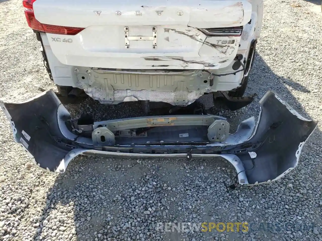 9 Photograph of a damaged car LYVBR0DL2KB211337 VOLVO XC60 2019