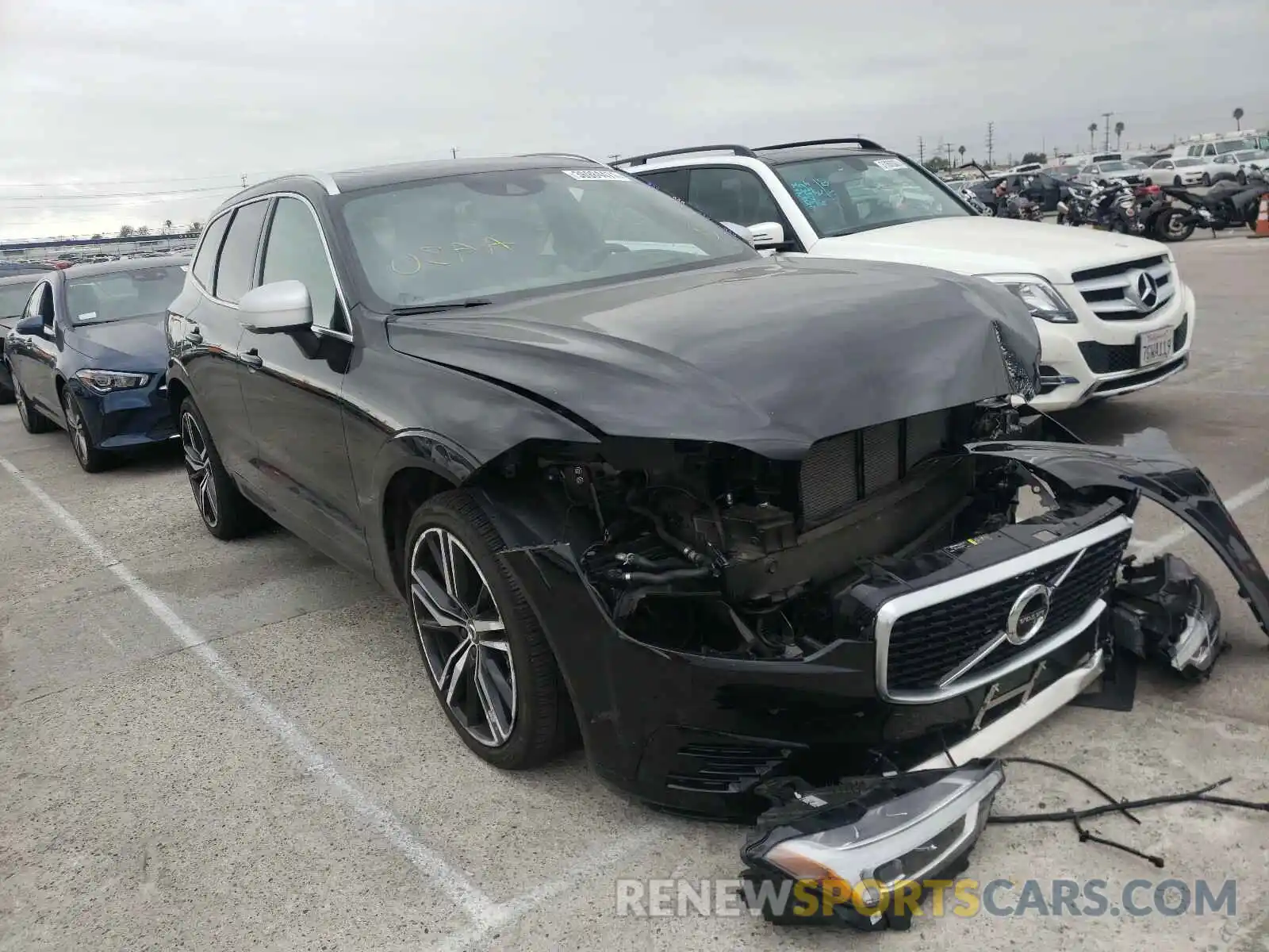 1 Photograph of a damaged car LYVBR0DM1KB259596 VOLVO XC60 2019