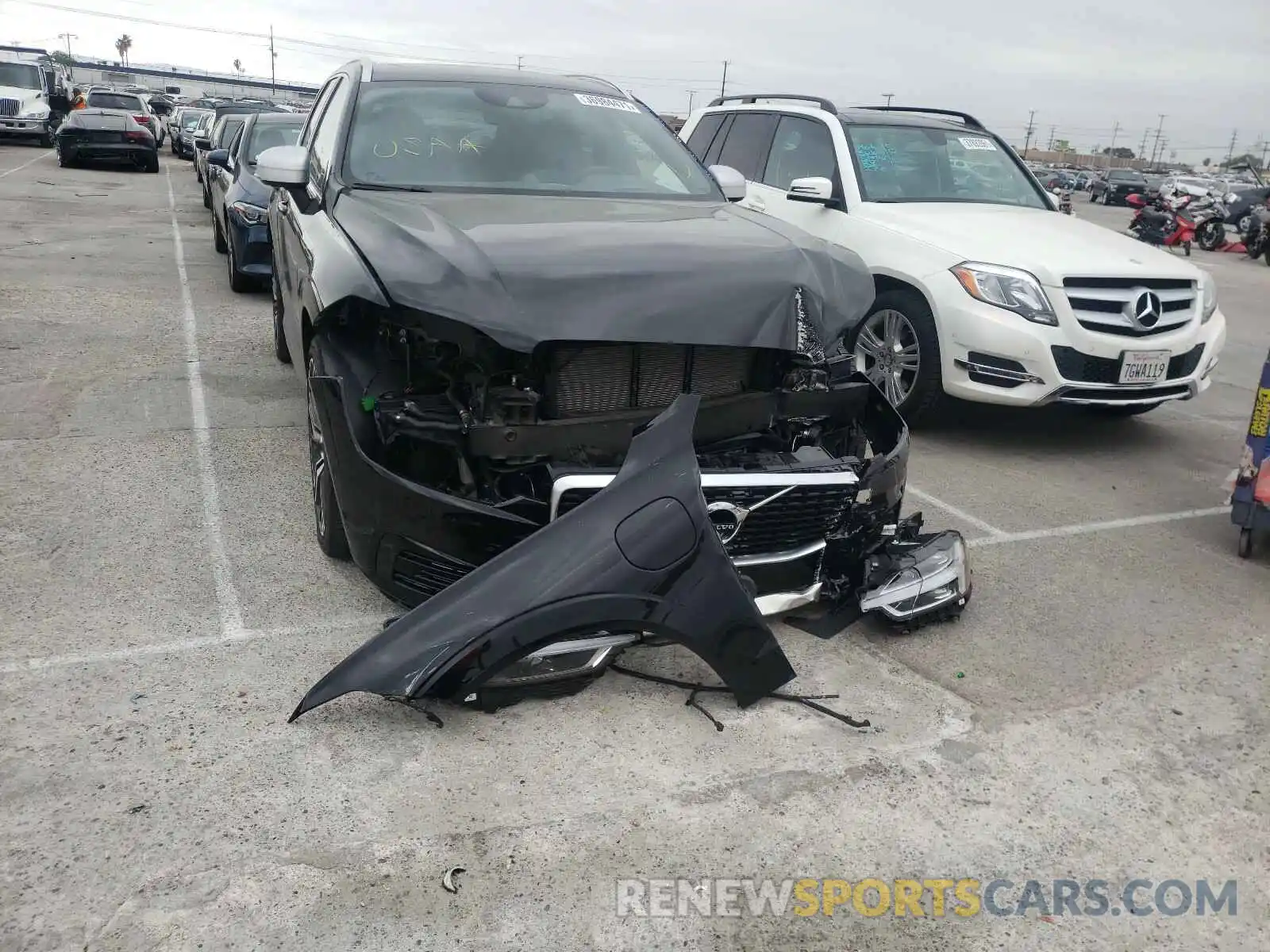 9 Фотография поврежденного автомобиля LYVBR0DM1KB259596 VOLVO XC60 2019