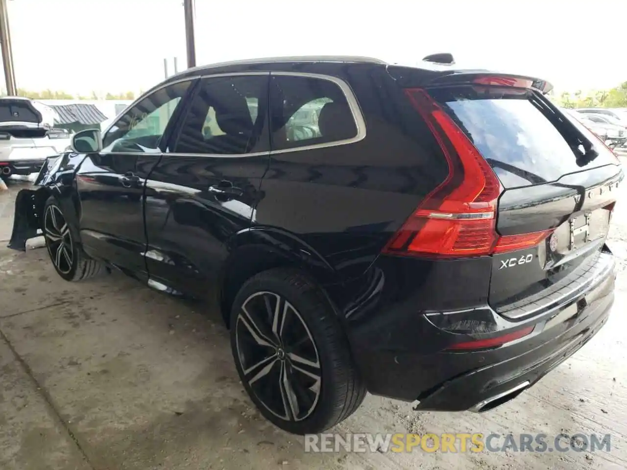 3 Photograph of a damaged car LYVBR0DM6KB233978 VOLVO XC60 2019