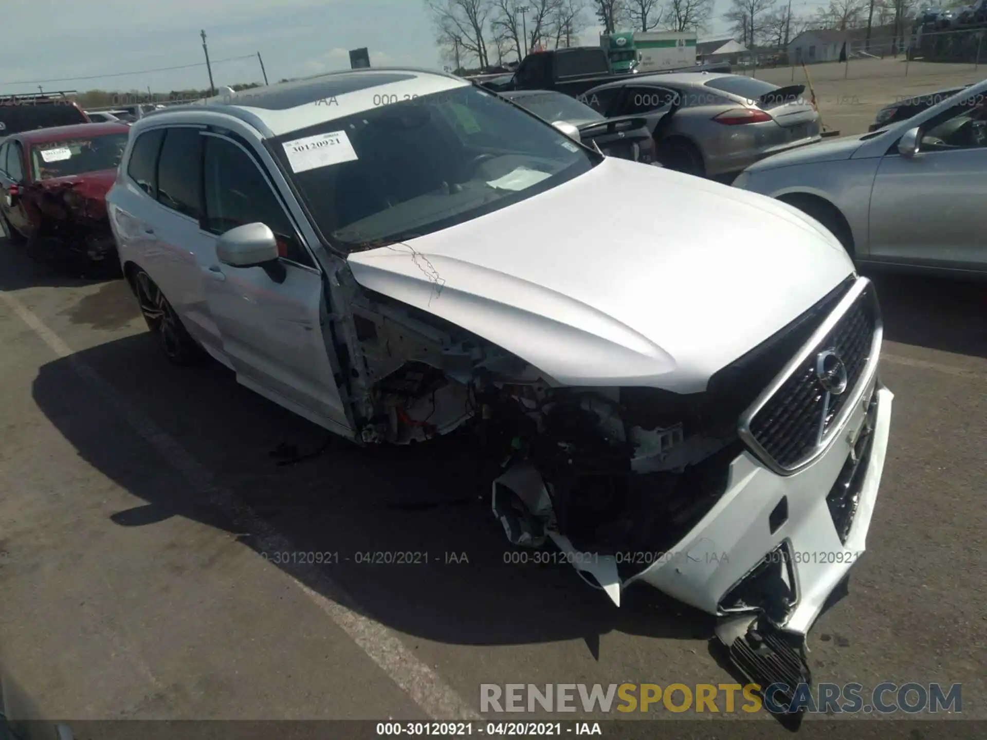 1 Photograph of a damaged car LYVBR0DM6KB294148 VOLVO XC60 2019