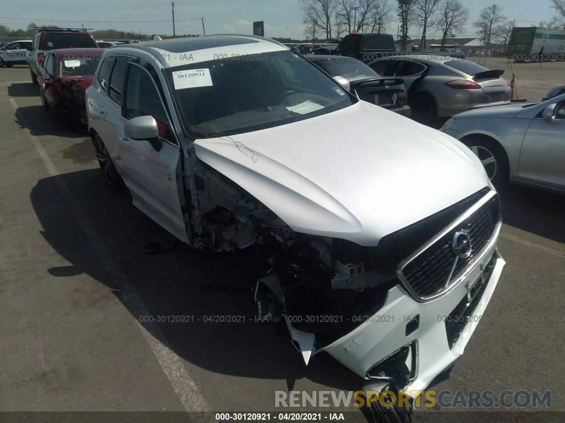 6 Photograph of a damaged car LYVBR0DM6KB294148 VOLVO XC60 2019