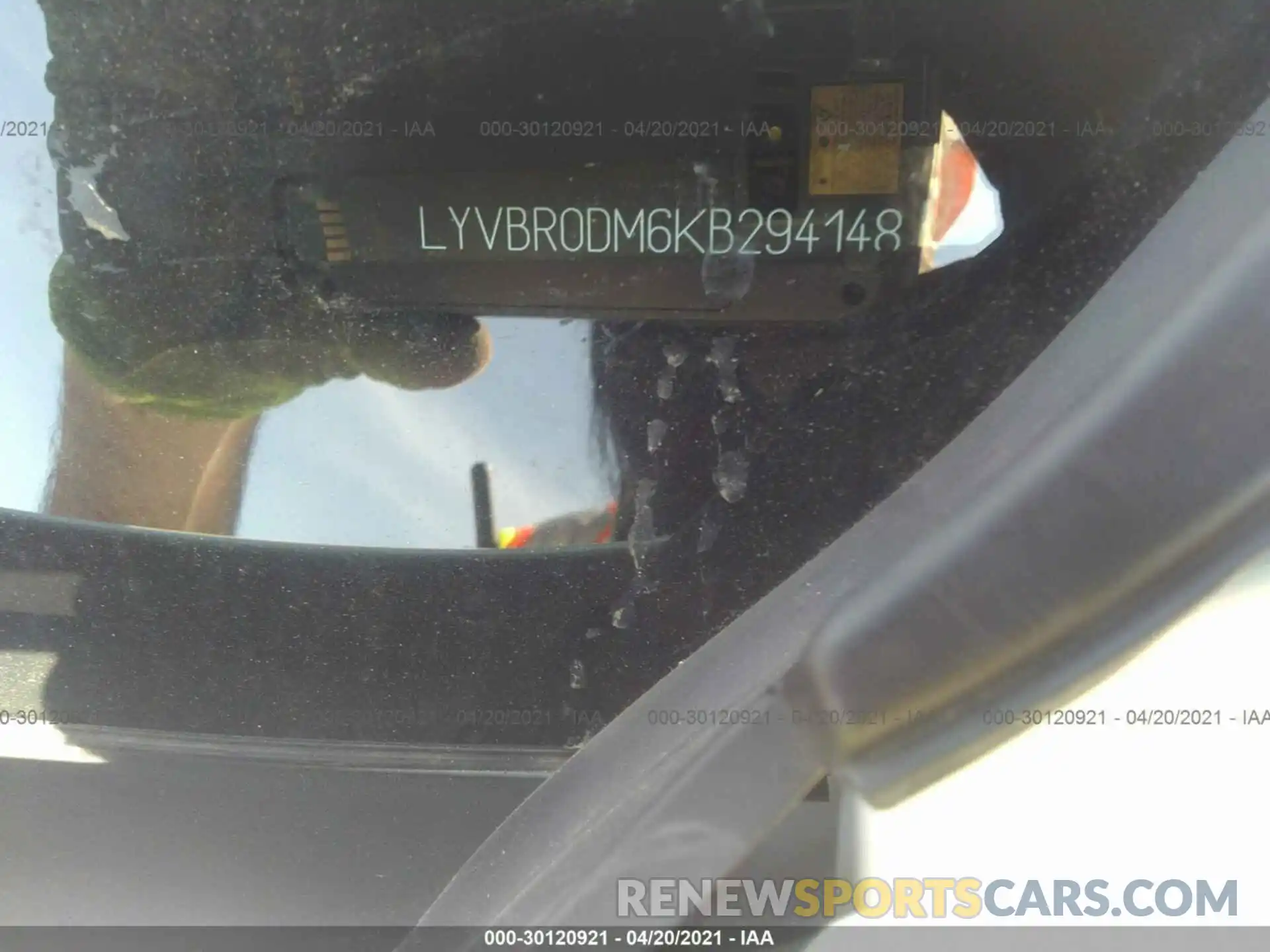 9 Фотография поврежденного автомобиля LYVBR0DM6KB294148 VOLVO XC60 2019