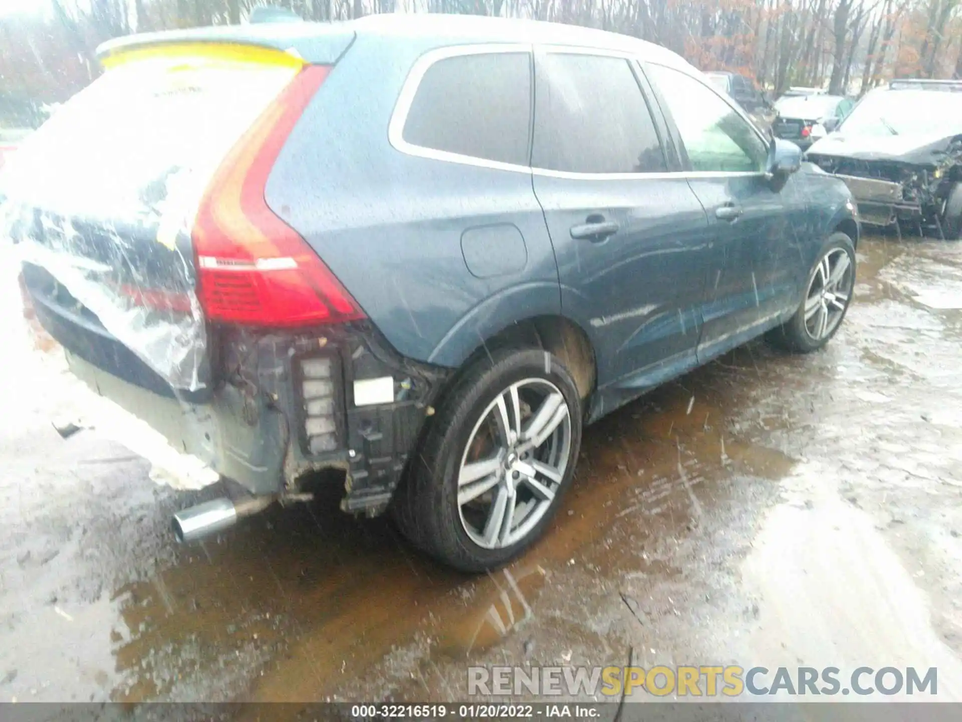 4 Photograph of a damaged car YV4A22RK1K1347295 VOLVO XC60 2019