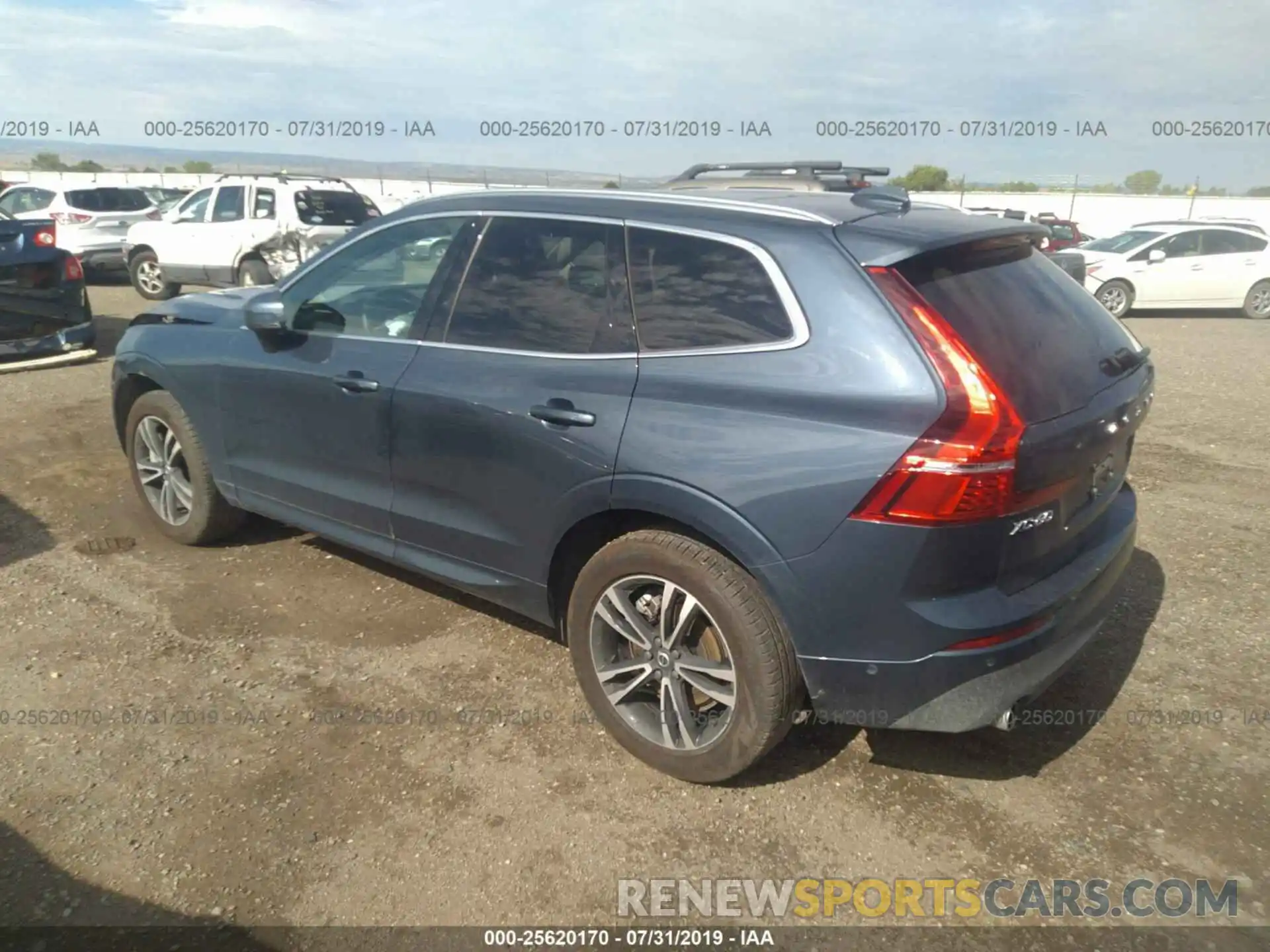 3 Фотография поврежденного автомобиля YV4A22RK2K1328433 VOLVO XC60 2019