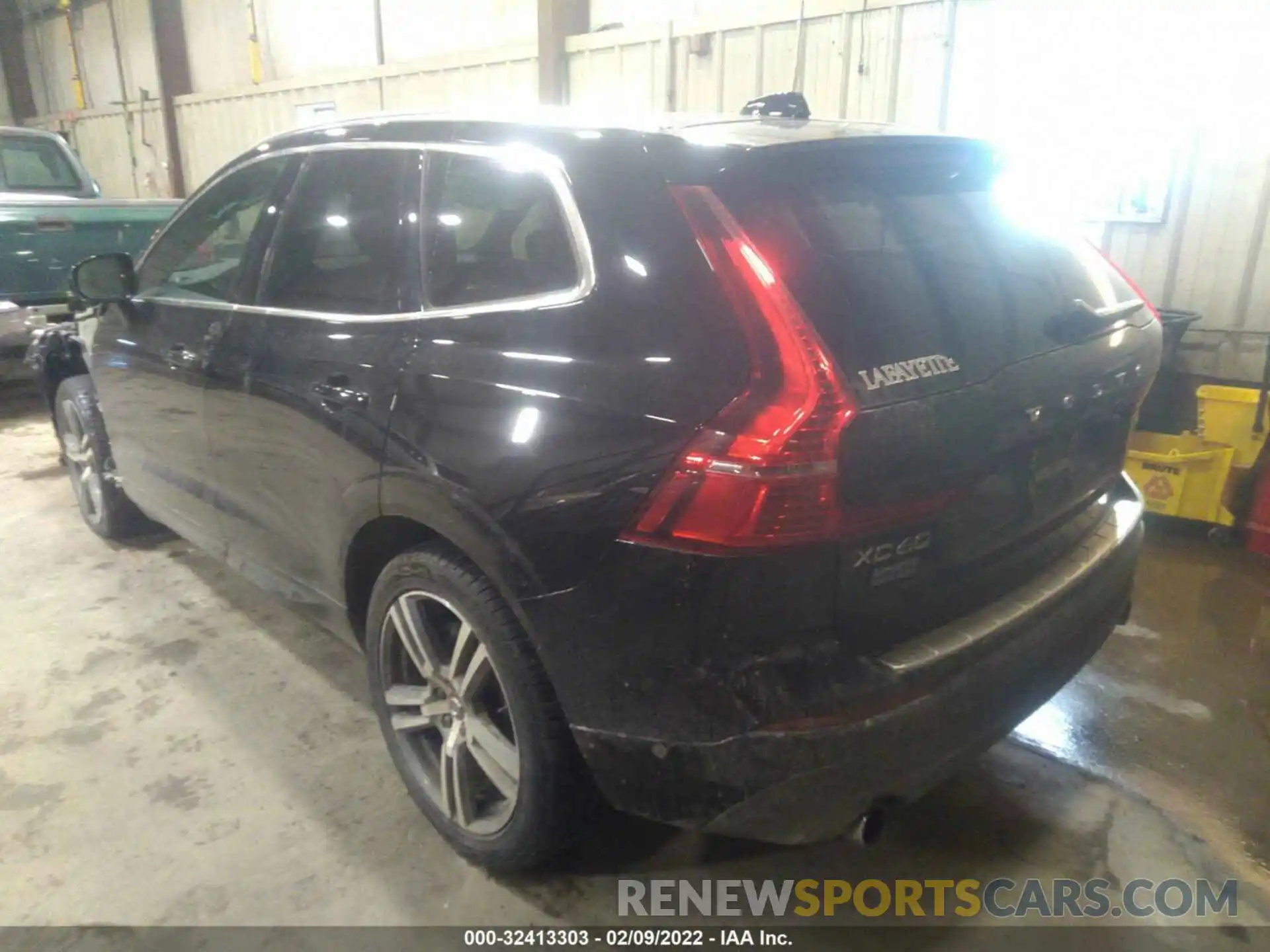 3 Photograph of a damaged car YV4A22RK3K1296396 VOLVO XC60 2019