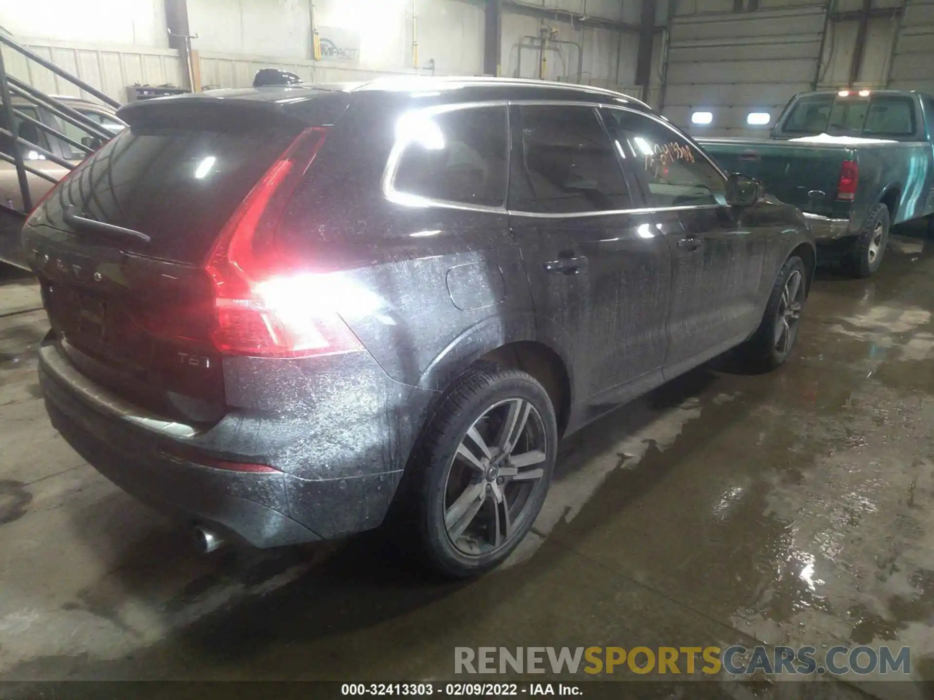 4 Photograph of a damaged car YV4A22RK3K1296396 VOLVO XC60 2019