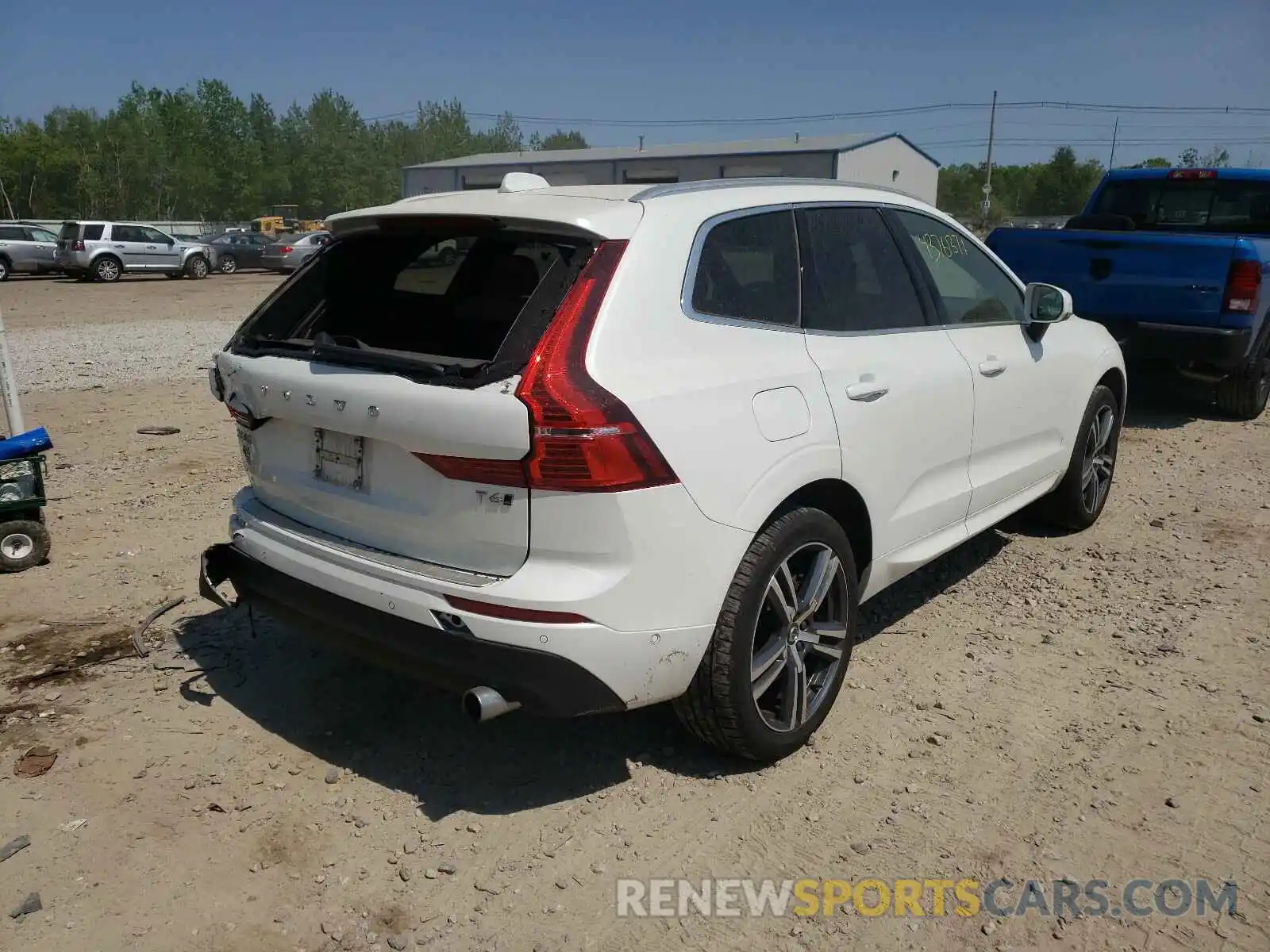 4 Фотография поврежденного автомобиля YV4A22RK3K1324259 VOLVO XC60 2019